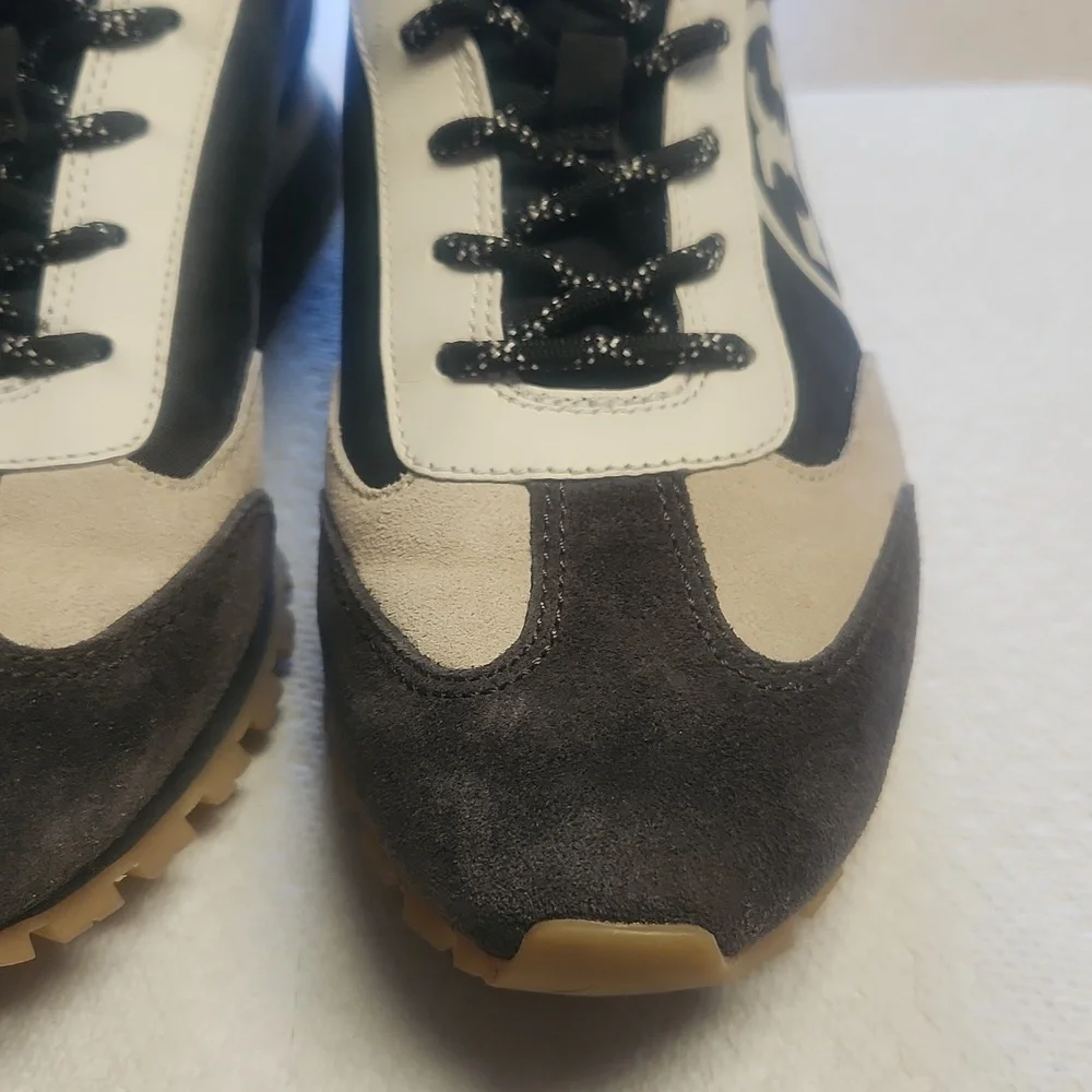 NWOB Tory Burch Vintage Nylon Sneakers/Gym Shoes, Black/Tan, Women's Size 8 - Picture 4 of 12